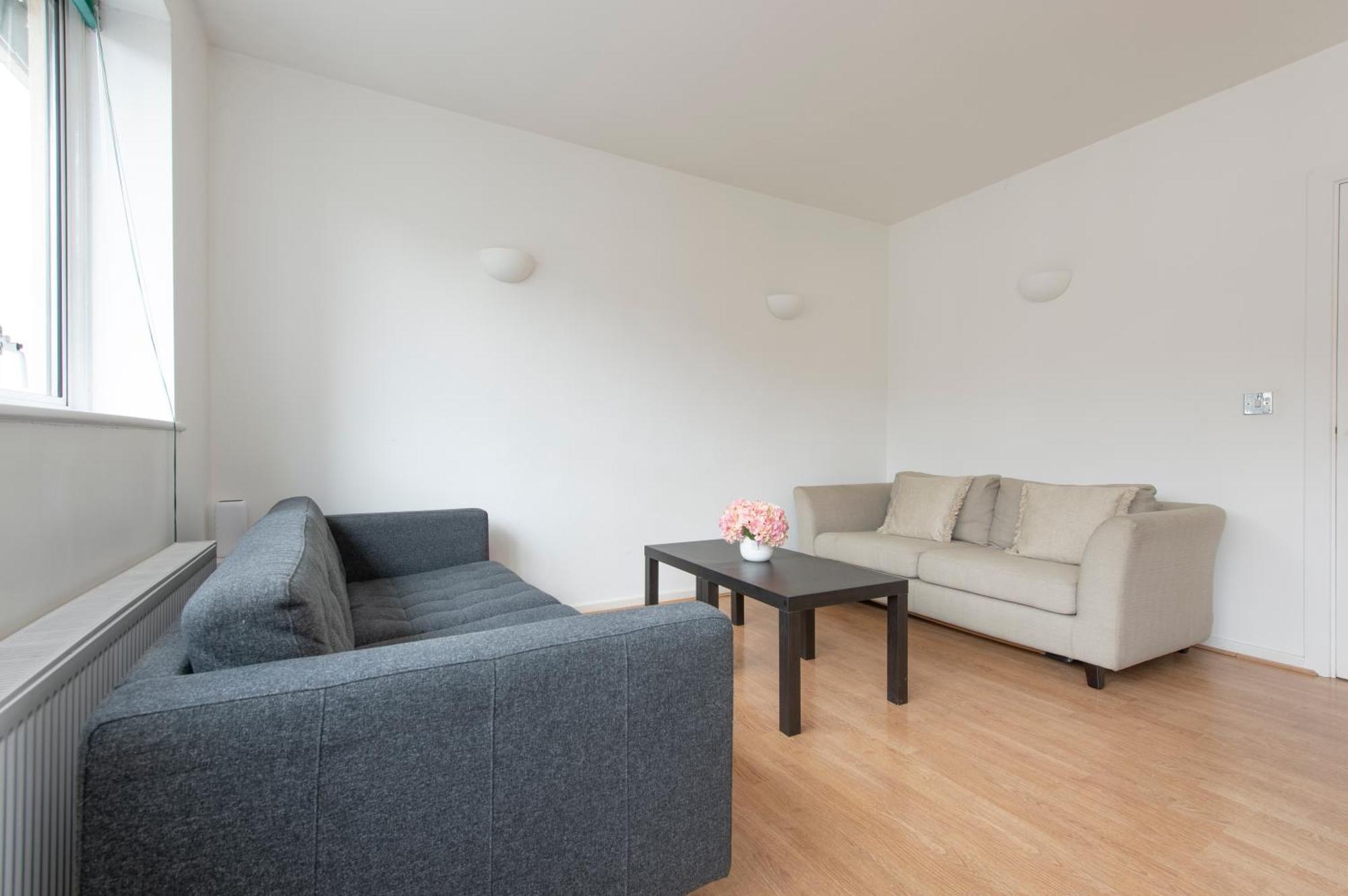 Modern Luxury Apartment By Bow Road Station لندن المظهر الخارجي الصورة